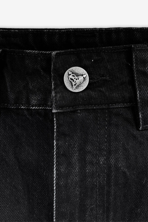 RamatiA Black Distinctive Jorts – Modern Urban Fit - Image 10